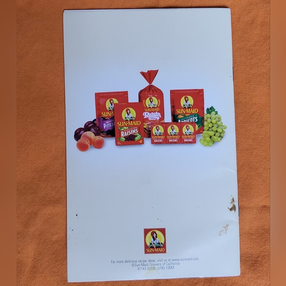 SunMaid Fruit & Sunshine Recipe Book vintage paperback cookbook - Picture 3 of 3